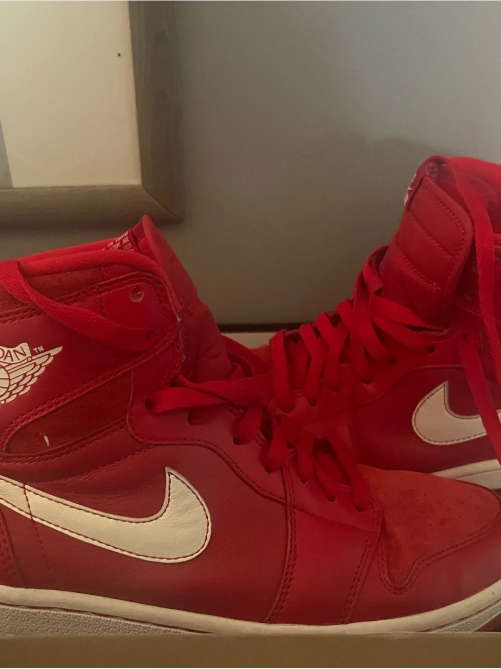 2014 Nike Air Jordan 1 Retro High OG Gym Red - Size 10.5 (Euro Exclusive)